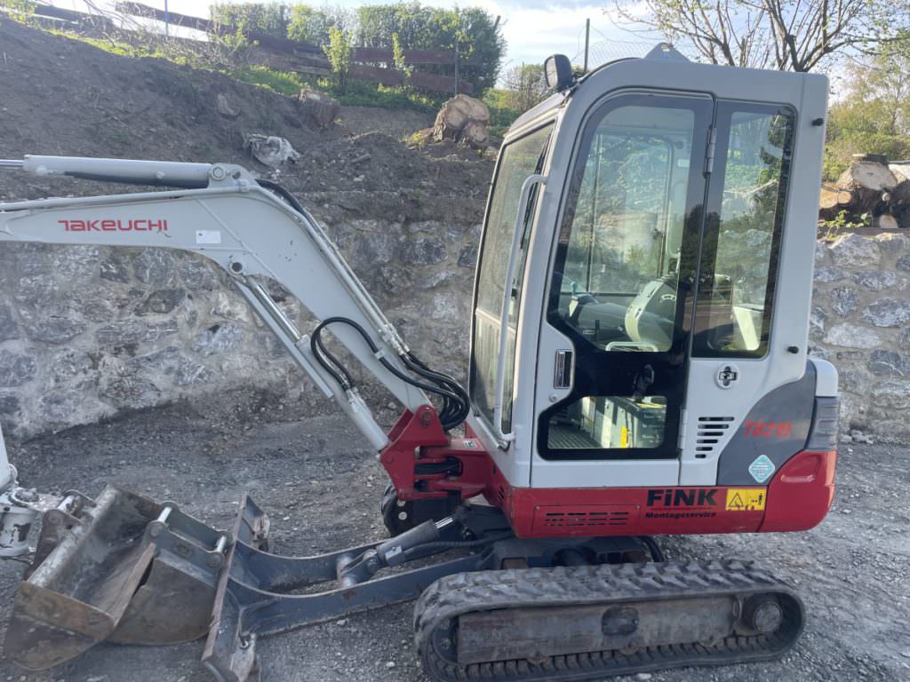 Minibagger Takeuchi Tb219